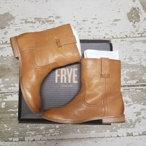 Frye Shoes - NEW! Frye Anna Leather Short Boot CAMEL 6.5M